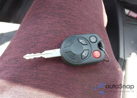 2010 Ford Fusion Se z USA, uszkodzony, nr VIN 3FAHP0HAXAR426426